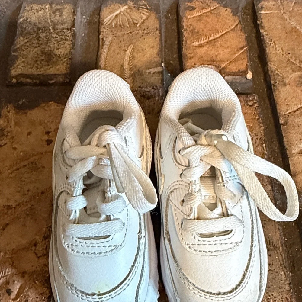 Nike Toddler Triple‎ White Air Max 90 LTR TD Size 4C